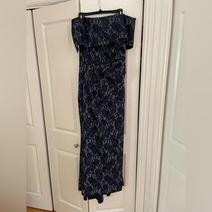 VINCE CAMUTO
Women's Off-The-Shoulder Sequin Lace Column Gown